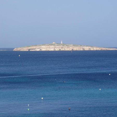 The Sea Just Across The Road - Flat 3 Apartman San Pawl il-Baħar Kültér fotó
