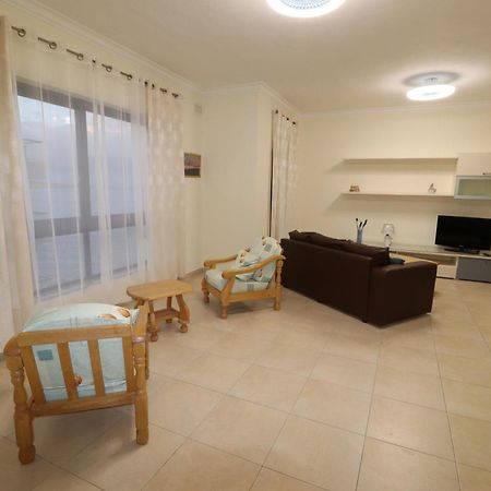 The Sea Just Across The Road - Flat 3 Apartman San Pawl il-Baħar Kültér fotó